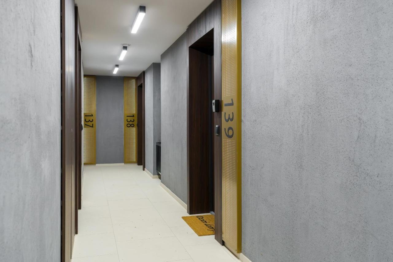 Esencja Apartments With Free Parking Garbary 104 By Noclegi Renters Познань Екстер'єр фото