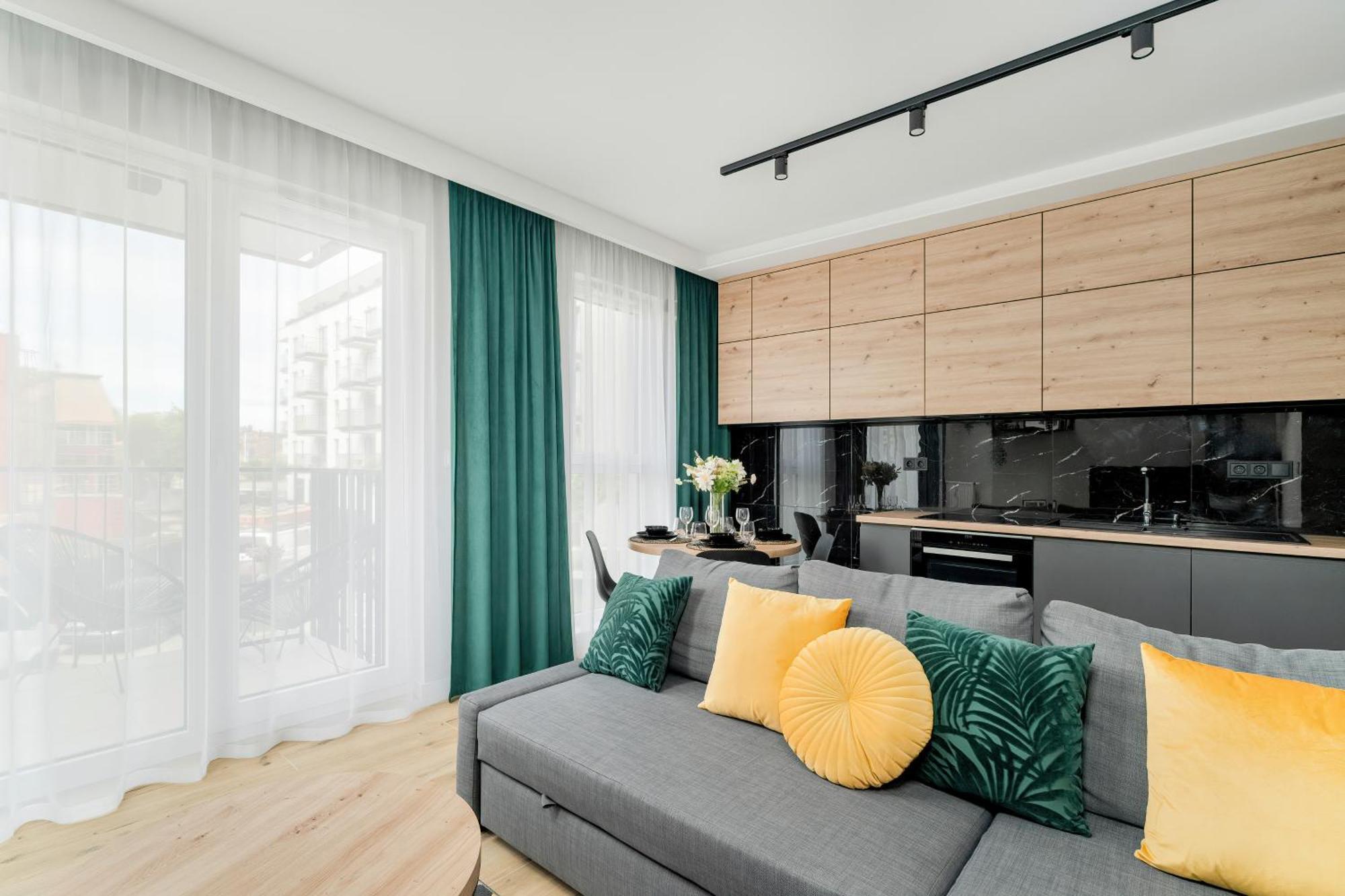 Esencja Apartments With Free Parking Garbary 104 By Noclegi Renters Познань Екстер'єр фото