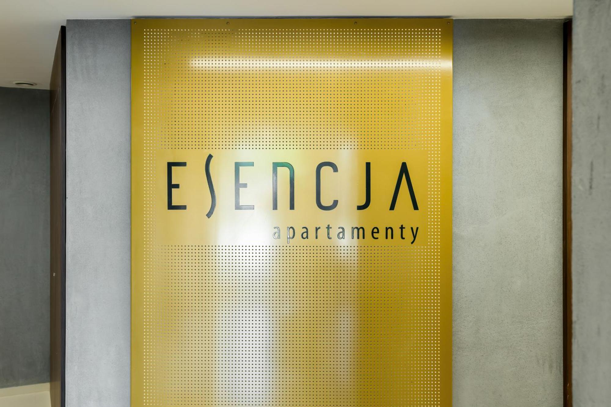 Esencja Apartments With Free Parking Garbary 104 By Noclegi Renters Познань Екстер'єр фото